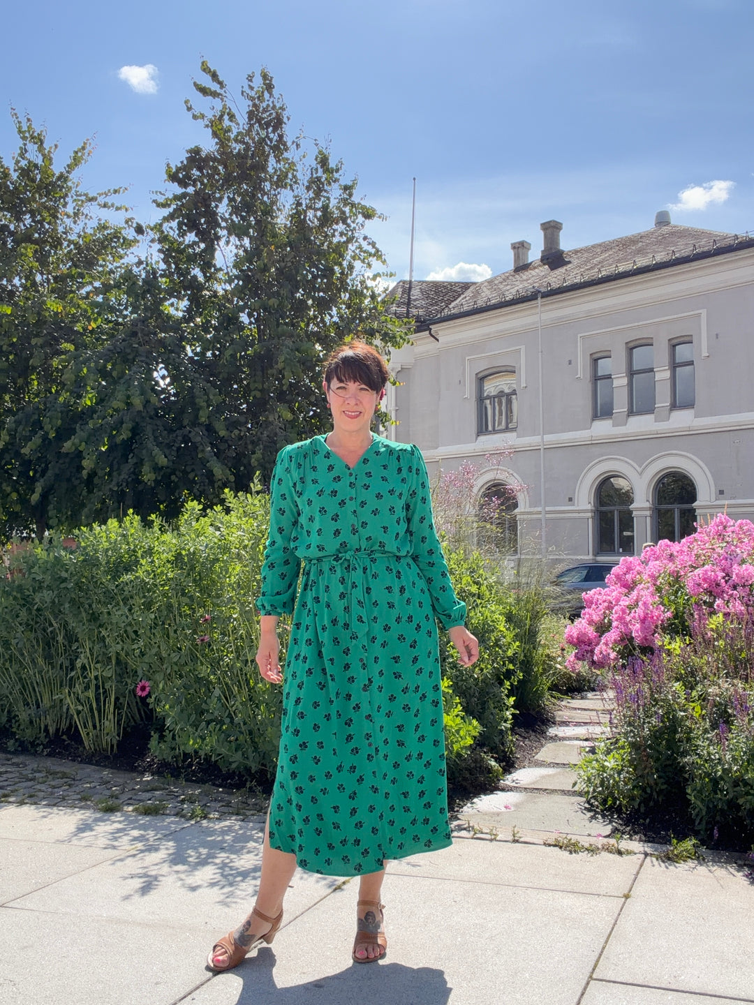 Stella Farlane Midi Kjole