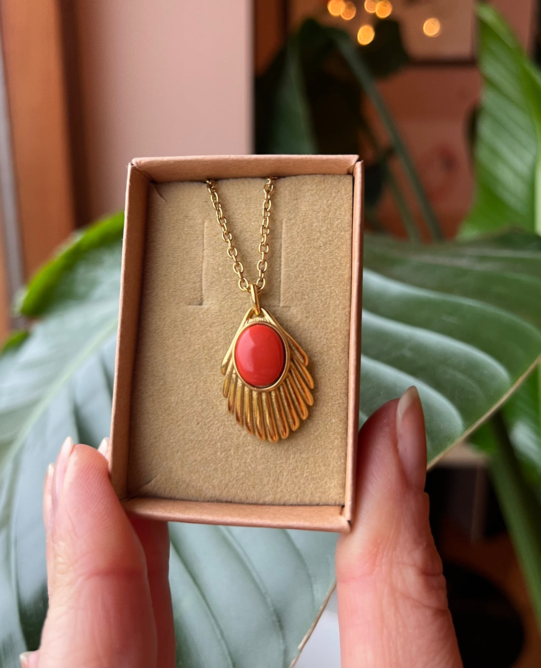 Venus Bloodcoral Gullsmykke